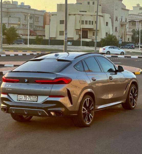 للبيع BMW X6  2024