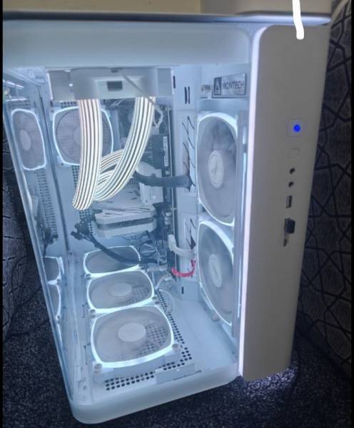 pc i7 14600 للبيع