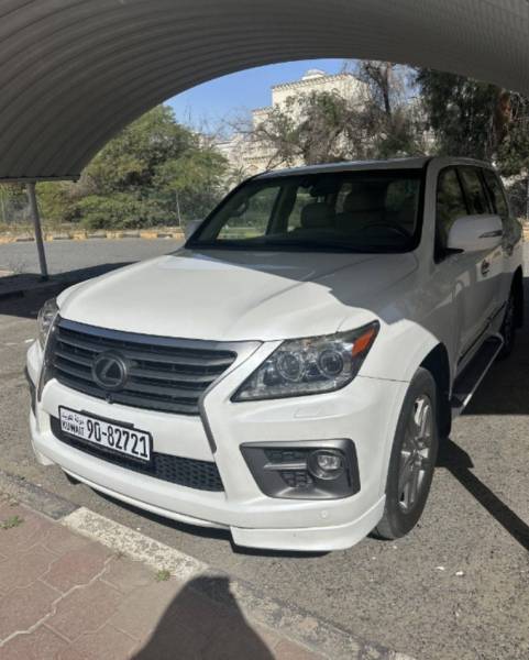 جيب لكزس سبورت LX 570 2015 للبيع