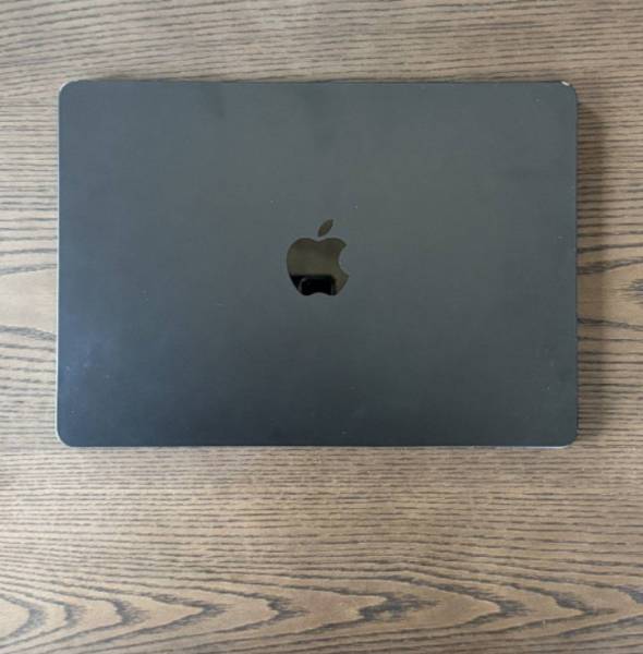 ماك بوك إير M2 للبيع 