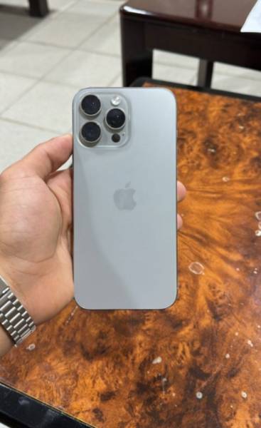 للبيع ايفون 16 برو ماكس