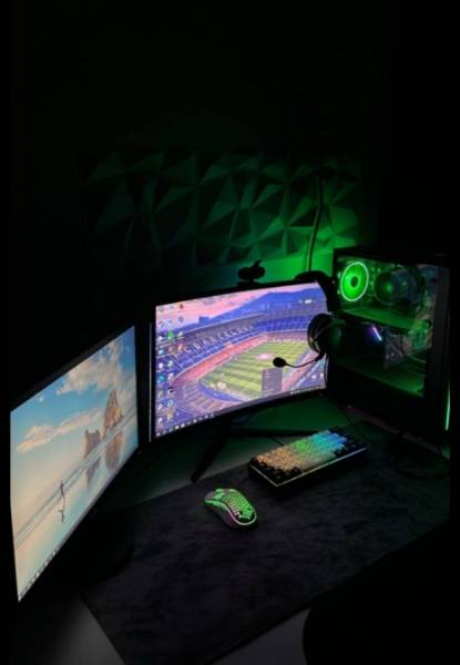 للبيع بي سي