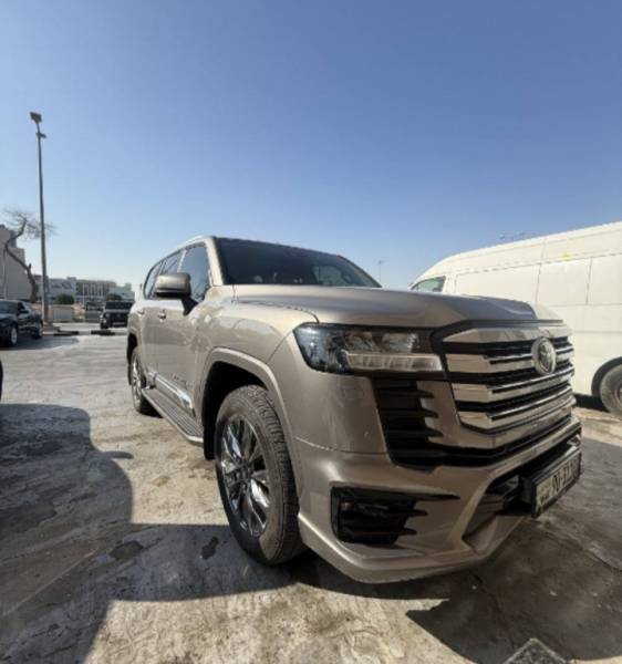 تويوتا لاندكروزر GXR twin turbo