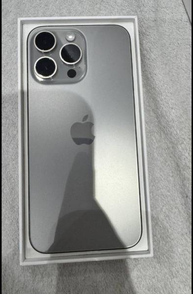 آيفون 15 برو ماكس للبيع