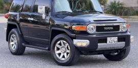 للبيع تويوتا اف جي  كروزر 2017