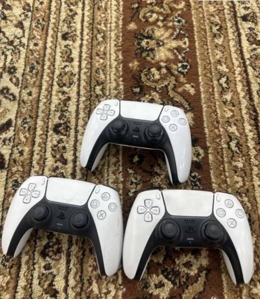 يدات بلشتيشن للبيع