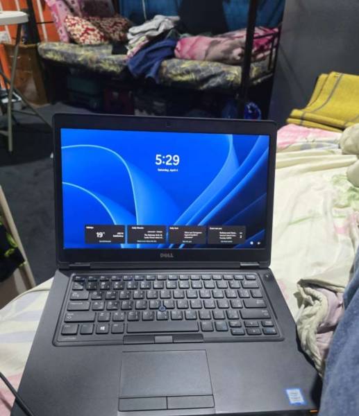 Dell Laptop Latitude للبيع