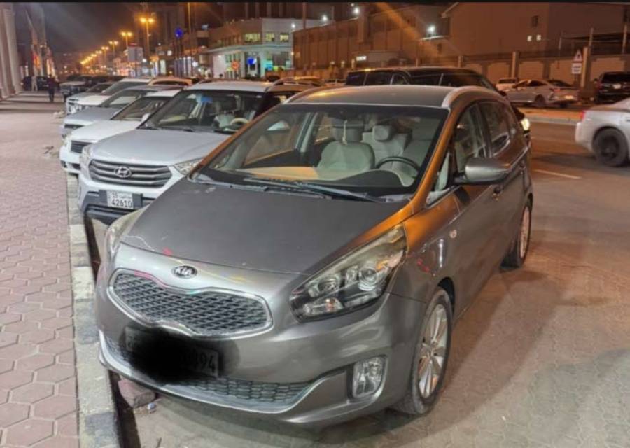 کیا کارنز2016 للبيع