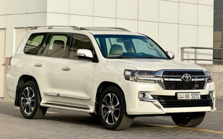 XT5 Luxury للبيع كادليك 2018