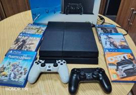 بلاي ستيشن 4 للبيع 