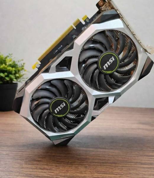MSI GTX 1660 Super Ventus XS OC للبيع