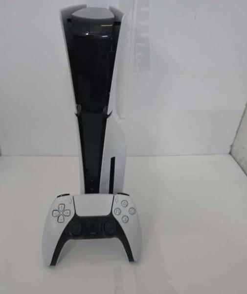 للبيع سوني 5