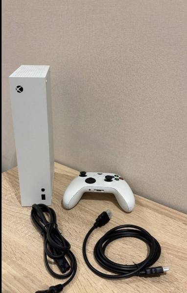 للبيع اكس بوكس سيريس اس