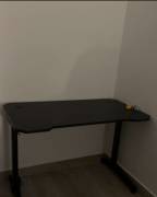 للبيع طاوله قيمنق