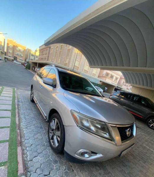 جيب باثفايندر نيسان 2014 للبيع