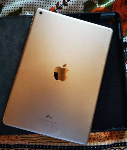 ايباد 5 للبيع