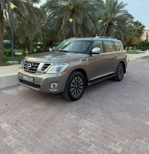 للبيع نيسان باترول بلاتينوم ستي  2014