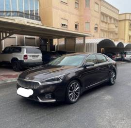 للبيع كيا كادينزا 2018