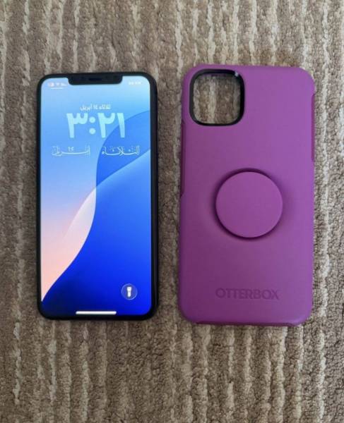 iPhone 11 pro max للبيع