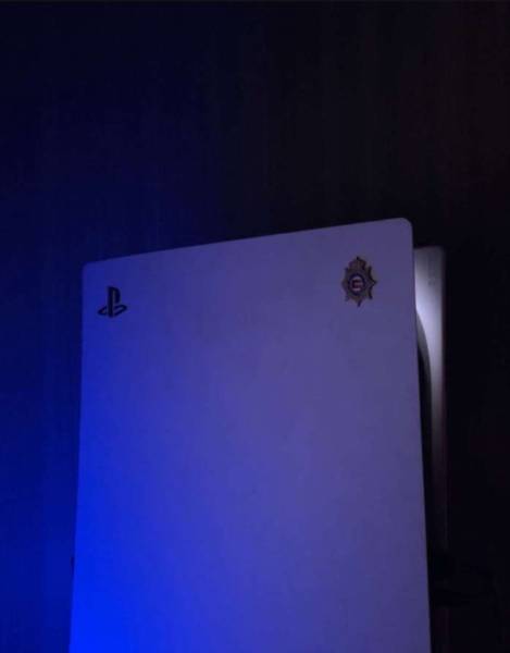 سوني 5 للبيع