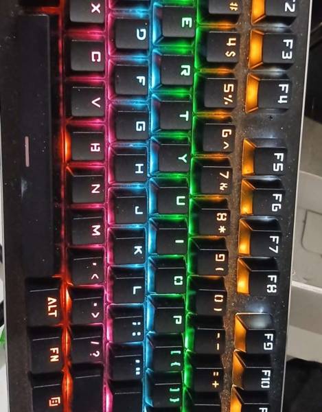 Metal Mechanical Gaming Keyboard K1000 للبيع