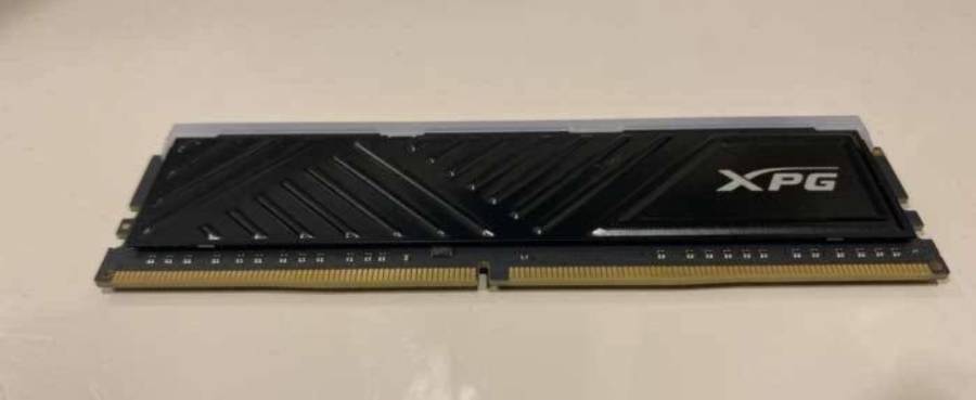 Ram ddr4 8gb 3200mh للبيع