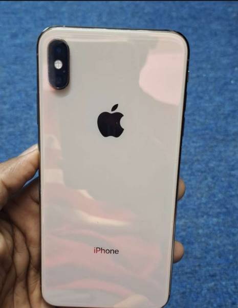 Iphone Xs max للبيع