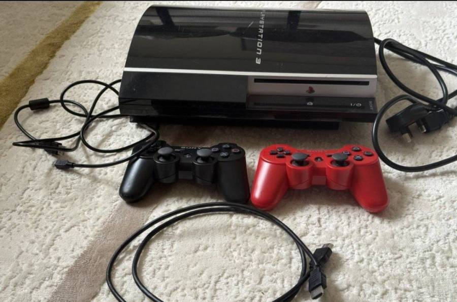 للبيع سوني ٣