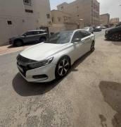 للبيع هوندا اكورد٢٠١٨