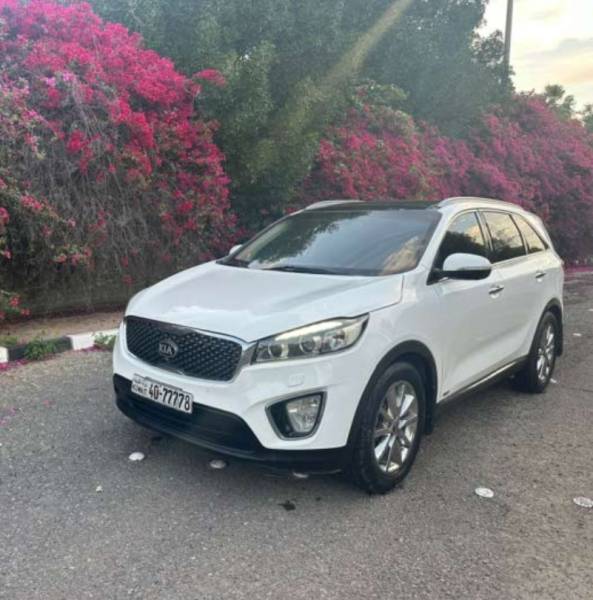 للبيع جيب كيا سورينتو 2015
