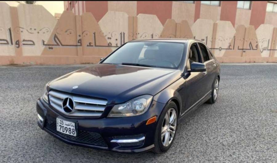 للبيع سياره مرسيدس 250C 2014