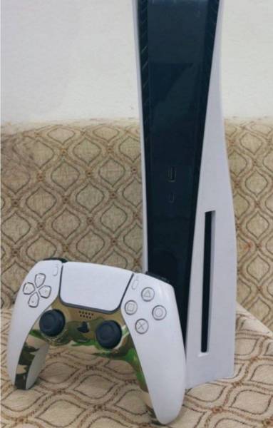 سوني 5 للبيع