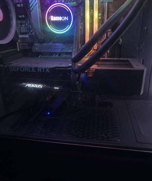 AORUS GEFORCE RTX 3060 للبي 