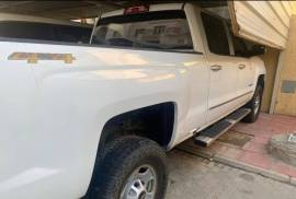 للبيع  شيفروليه وانيت سليفرادو ٢٠١٩