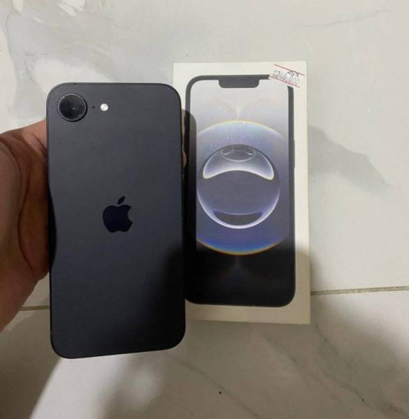 Iphone 16e للبيع