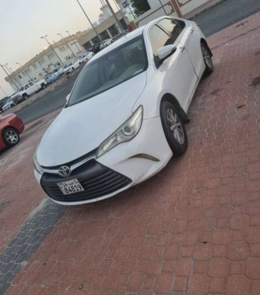 للبيع تويوتا كامري 2016
