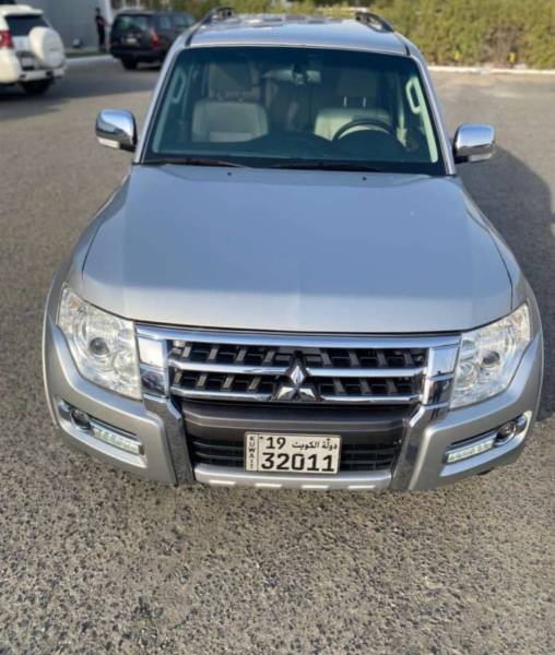 للبيع ميتسوبيشي باجيرو  2021