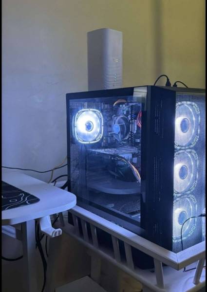 بي سي قيمنق للبيع