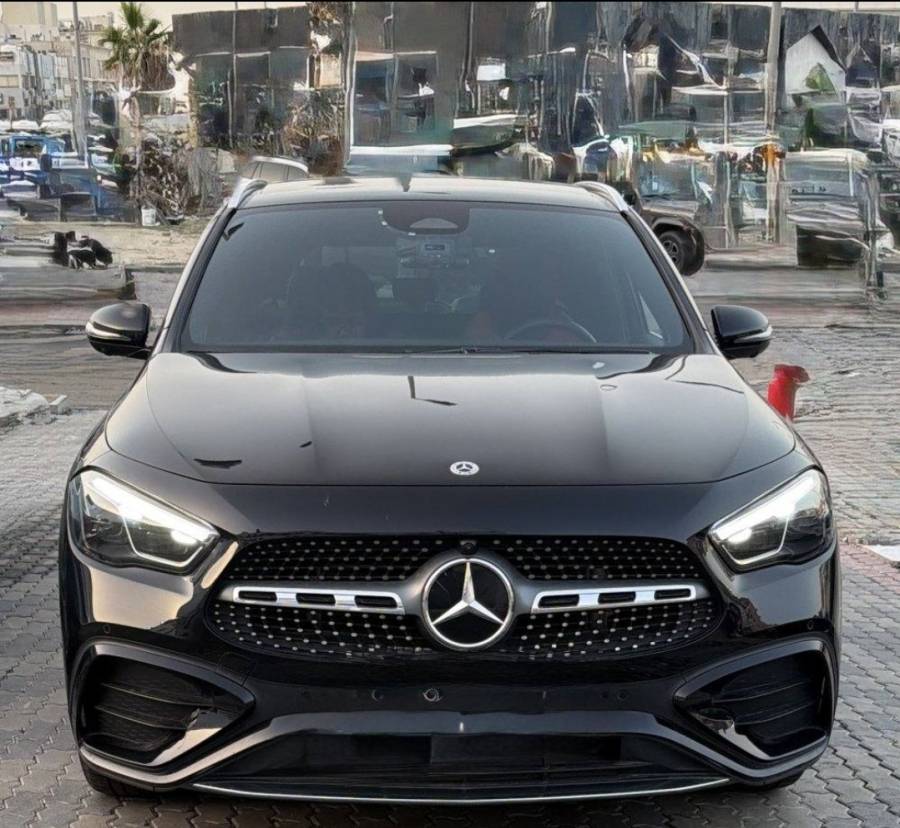 للبيع مرسيدس GLA200 ٢٠٢٤