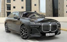 BMW 735Li  2023 للبيع