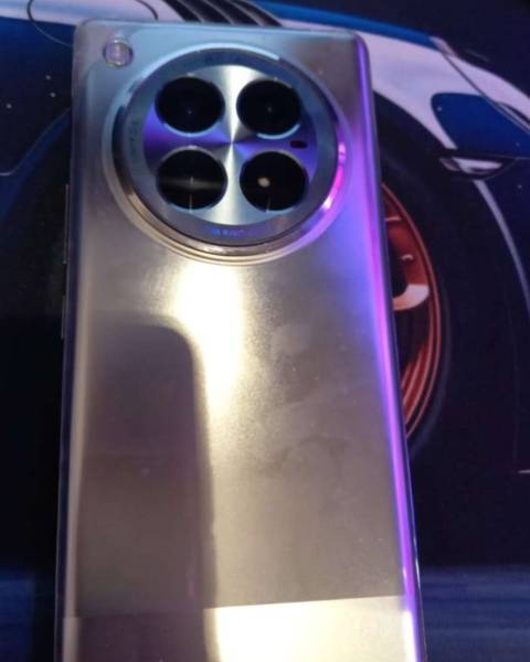 Infinix Zero 40 5G للبيع 