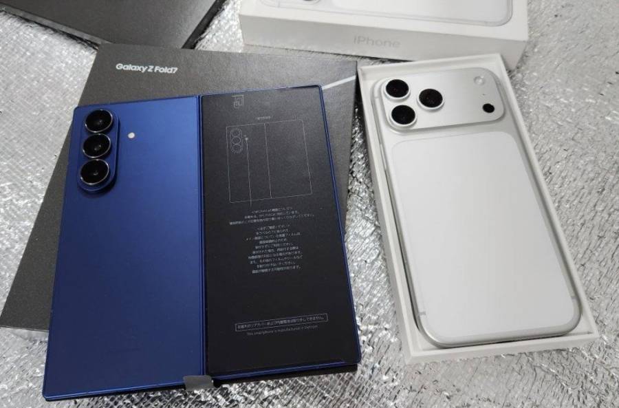 للبيع جهازين ١٧ بروماكس وفولد ٧