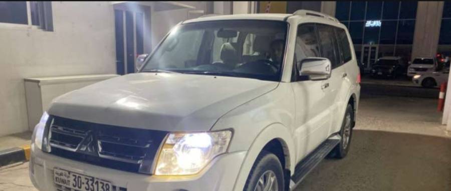 للبيع ميتسوبيشي باجيرو 2014