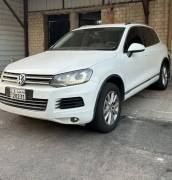 للبيع فولكس واجن طوارق ٢٠١٤