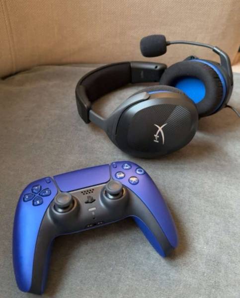 يد بلايستيشن 5 للبيع