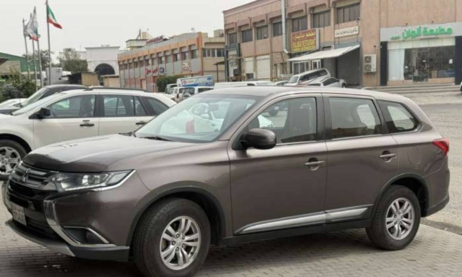 للبيع ميتسوبيشي أوتلاندر 2018