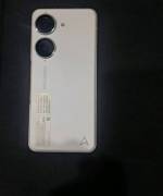 ASUS Zenfone للبيع