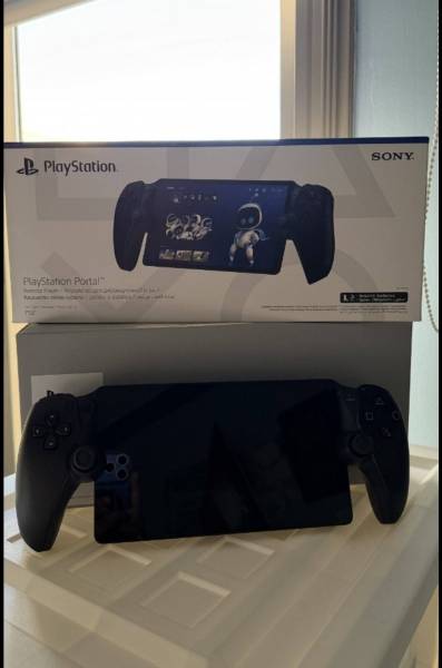 بلاي ستيشن بورتل / Play station portal للبيع