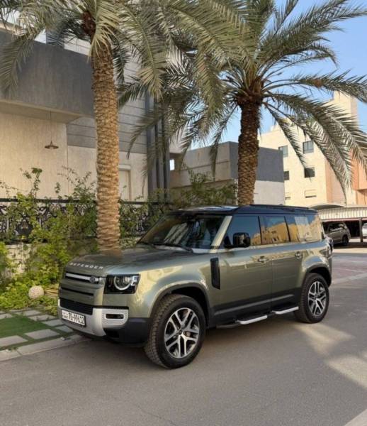 2023-P400  للبيع لاند روفر ديفيندر