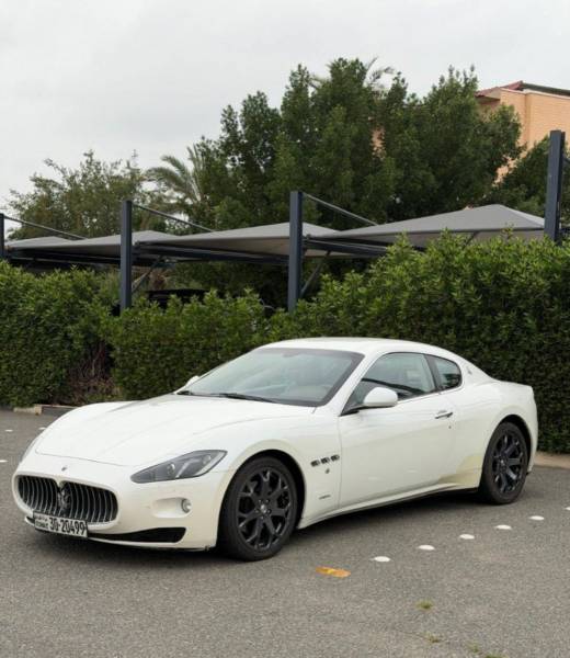 للبيع مزاراتي قراند تريزمو 2014